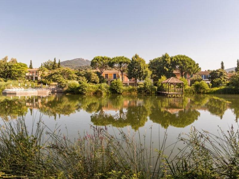 Les Restanques Maison Du Lac 4 Chambres Grimaud Exterior foto